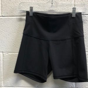 lululemon athletica Shorts - Lululemon black hi waist shorts sz 6 62421 lululemon athletica Shorts - Lululemon black hi waist shorts sz 6 62421